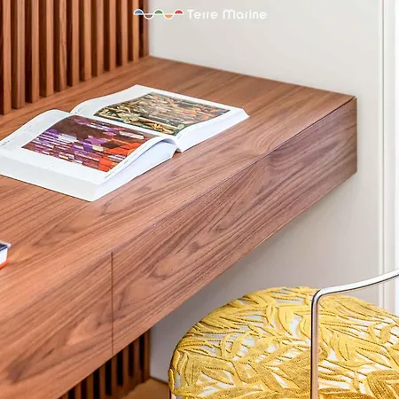 Unique, Terremarine Apartment