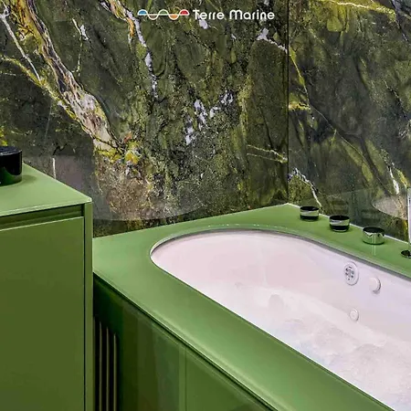Unique, Terremarine Apartment *
